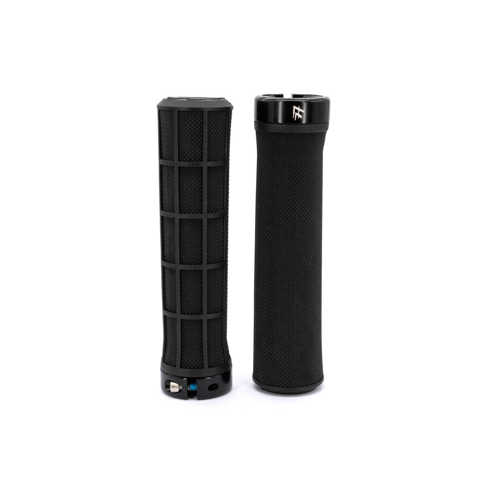 Grip 135x22 Black, Tapered with Logo